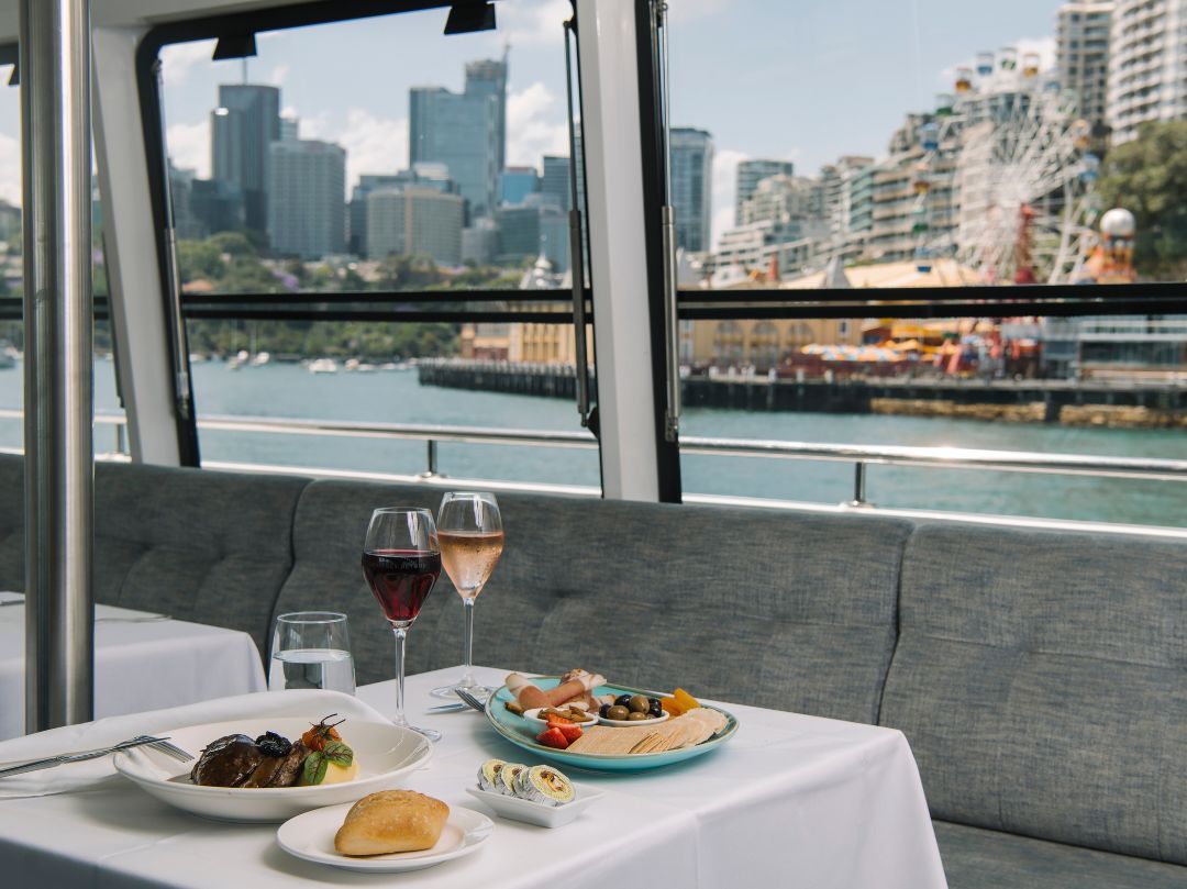 Dinner cruise on Sydney Harbour