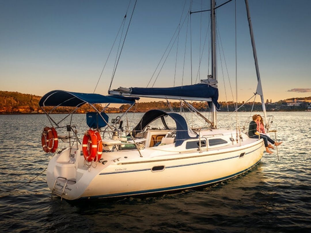 Cutting Loose Boat Hire - Sunset Sydney Harbour