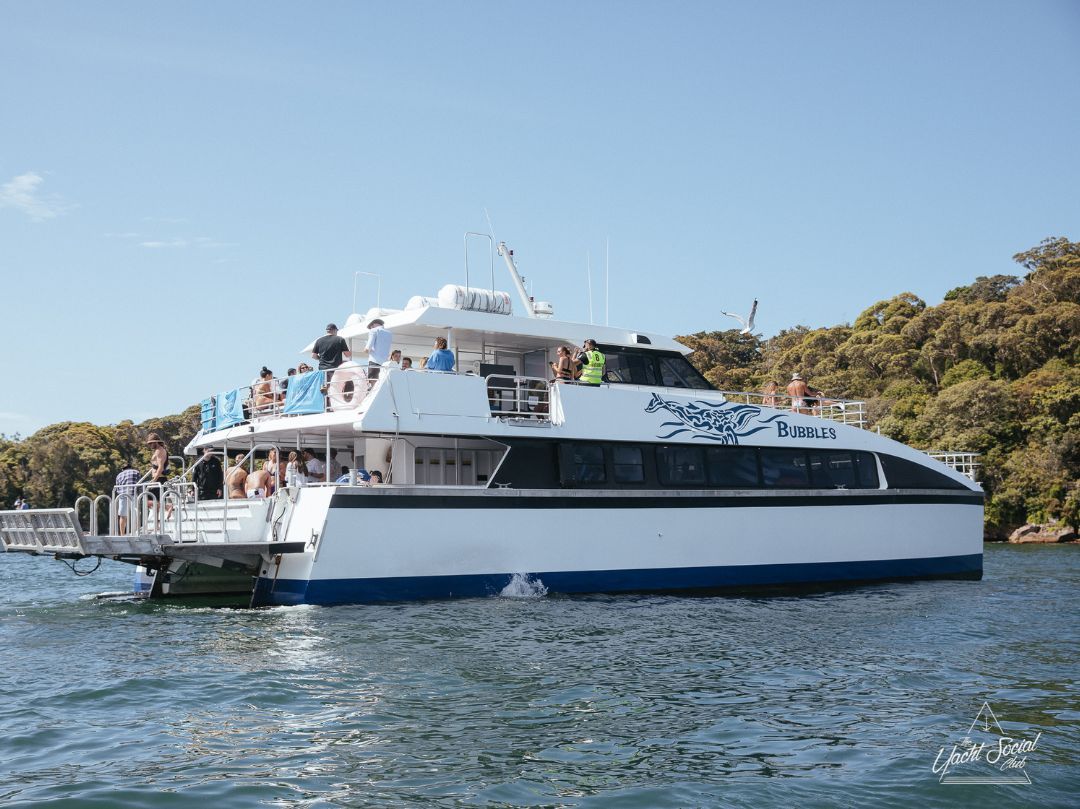 Bubbles Boat Hire Sydney