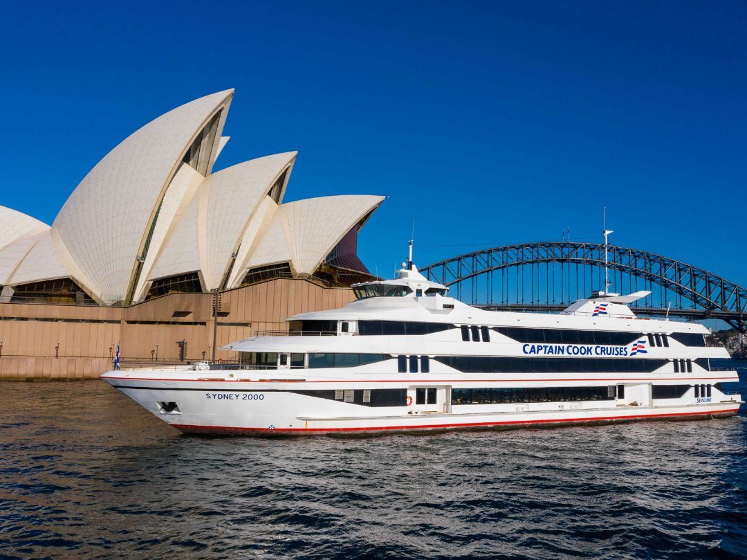 Sydney 2000 - NYE Sydney Harbour cruise all inclusive packages