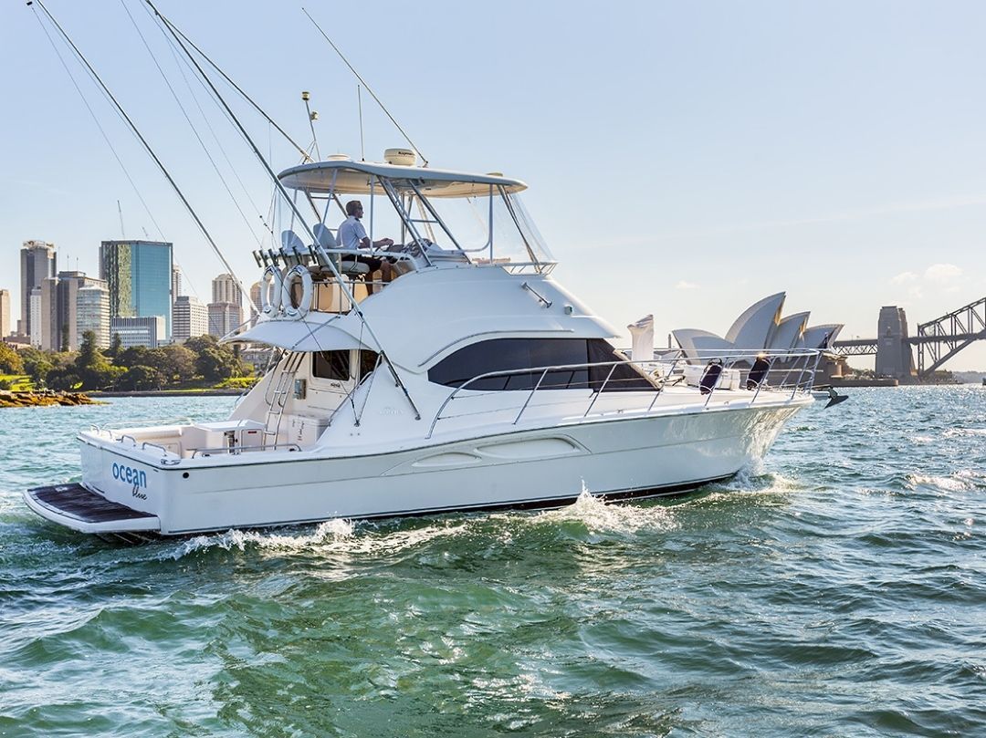 Ocean Blue Boat Hire - Side view