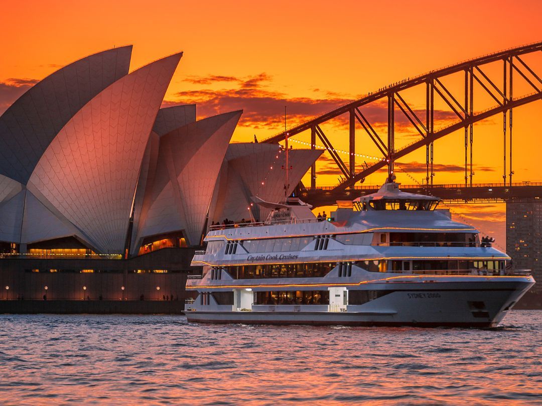 Sydney 2000 - Sydney Harbour dinner cruise