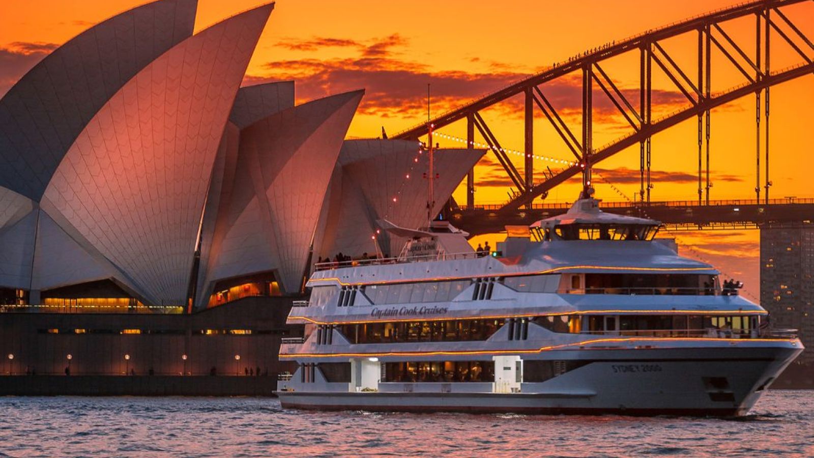 Sydney 2000 - Sydney Harbour dinner cruise